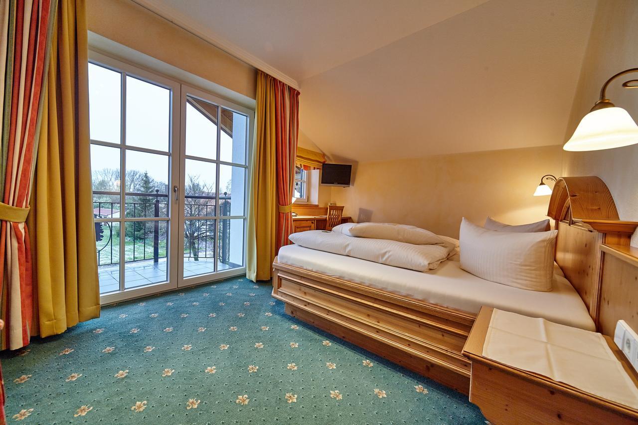 Landhotel Gruener Baum Westendorf  المظهر الخارجي الصورة